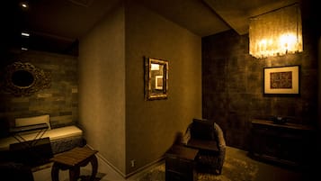 Ruang perawatan pasangan, sauna, dan mata air panas/mineral