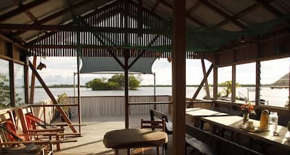 Serah's Lagoon Hideaway