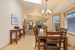 House, 3 Bedrooms | Interior