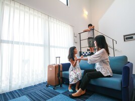 客房 (Maisonette Suite) | 客房内保险箱、隔音、免费 WiFi、床单