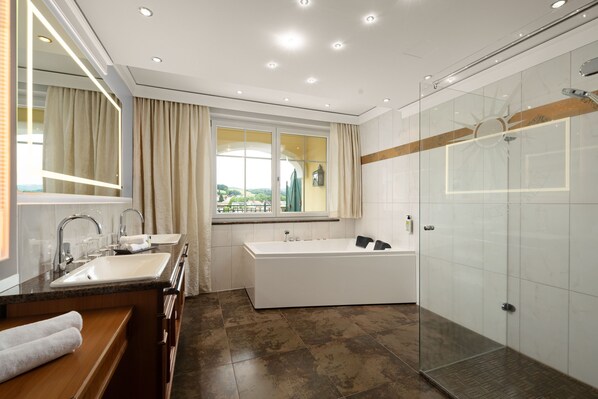 Unclassified image, 1 of 50, button