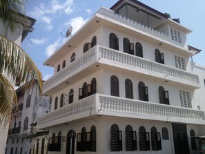 Front of property - Funguni Palace Hotel (Zanzibar Town)