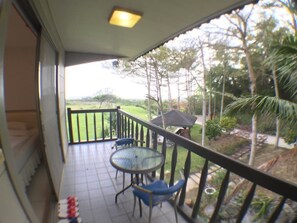 Quadruple Room | Desk, blackout drapes, soundproofing, free WiFi - Nanbali B&B (Donghe)