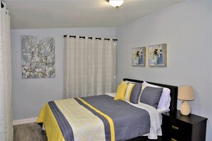 4 chambres, fer et planche à repasser, Wi-Fi, draps fournis