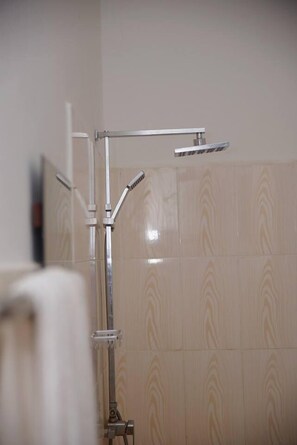 Regadera en el baño