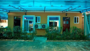 Unclassified image, 3 of 15, button - Kays Lodge (Dar es Salaam)