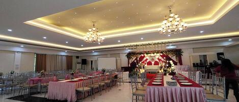 Meeting facility