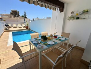 Outdoor dining - Nerja Paradise Rentals - Villa Daisy (Nerja)