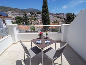 Outdoor dining - Nerja Paradise Rentals - Villa Perla (Nerja)