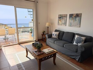 TV, ping pong - Nerja Paradise Rentals - Villa Azalea (Nerja)