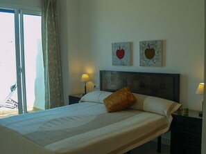 2 bedrooms, in-room safe, iron/ironing board, travel cot