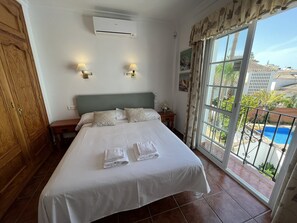 3 Schlafzimmer, Zimmersafe, Bügeleisen/Bügelbrett, Reisekinderbett
