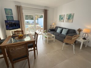 TV - Nerja Paradise Rentals - Villa Suero (Nerja)