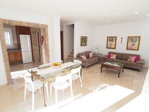 Interior - Nerja Paradise Rentals - Villa Las Palomas (Nerja)