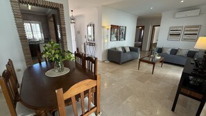 تلفزيون، مشغل دي في دي، تنس طاولة