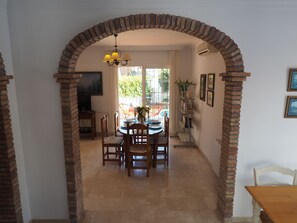 Dining - Nerja Paradise Rentals - Villa Victoria (Nerja)