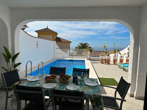 Outdoor dining - Nerja Paradise Rentals - Villa Dos Ardillas (Nerja)