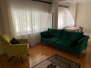 公寓 | 客廳 | LCD 電視