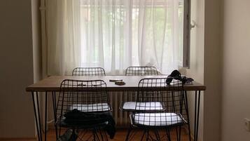 Apartemen | Area keluarga | TV LCD