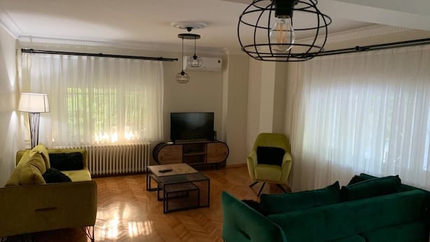 Departamento | Área de sala de estar | Televisión LCD 