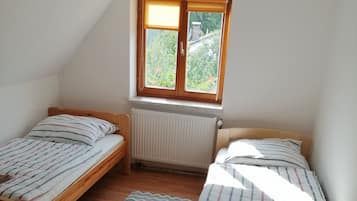 Desk, free cots/infant beds, free WiFi, bed sheets
