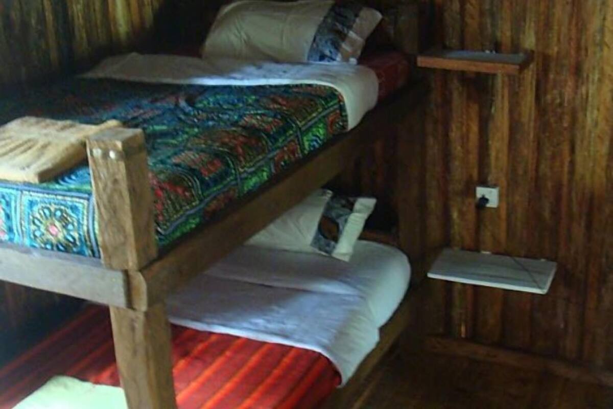 Decoración personalizada, wifi gratis y ropa de cama