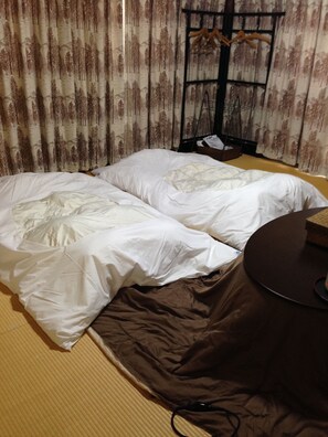 Run of House, Japanese Style Room or Triple Room | Free WiFi, bed sheets - Yamashiroya (Nara)
