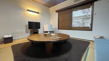 Private Vacation Home | 3 bedrooms, free WiFi, bed sheets