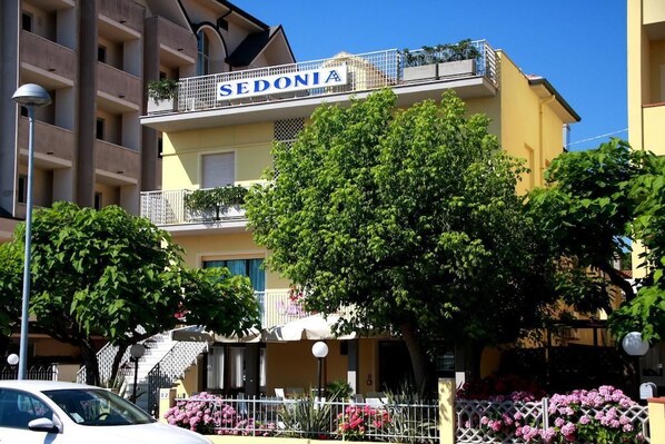 Front of property - Hotel Sedonia (Cervia)