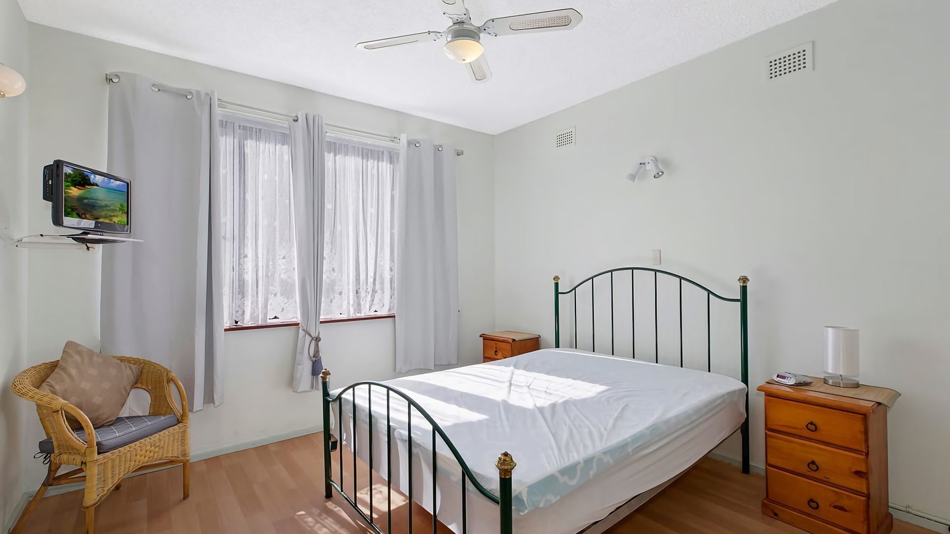 1 habitación y ropa de cama 