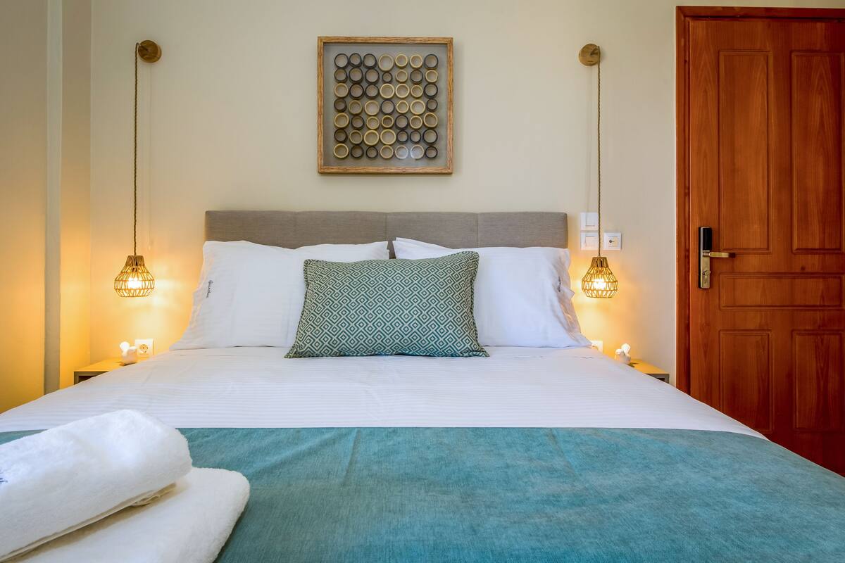 In-room safe, laptop workspace, cribs (free), WiFi (free)