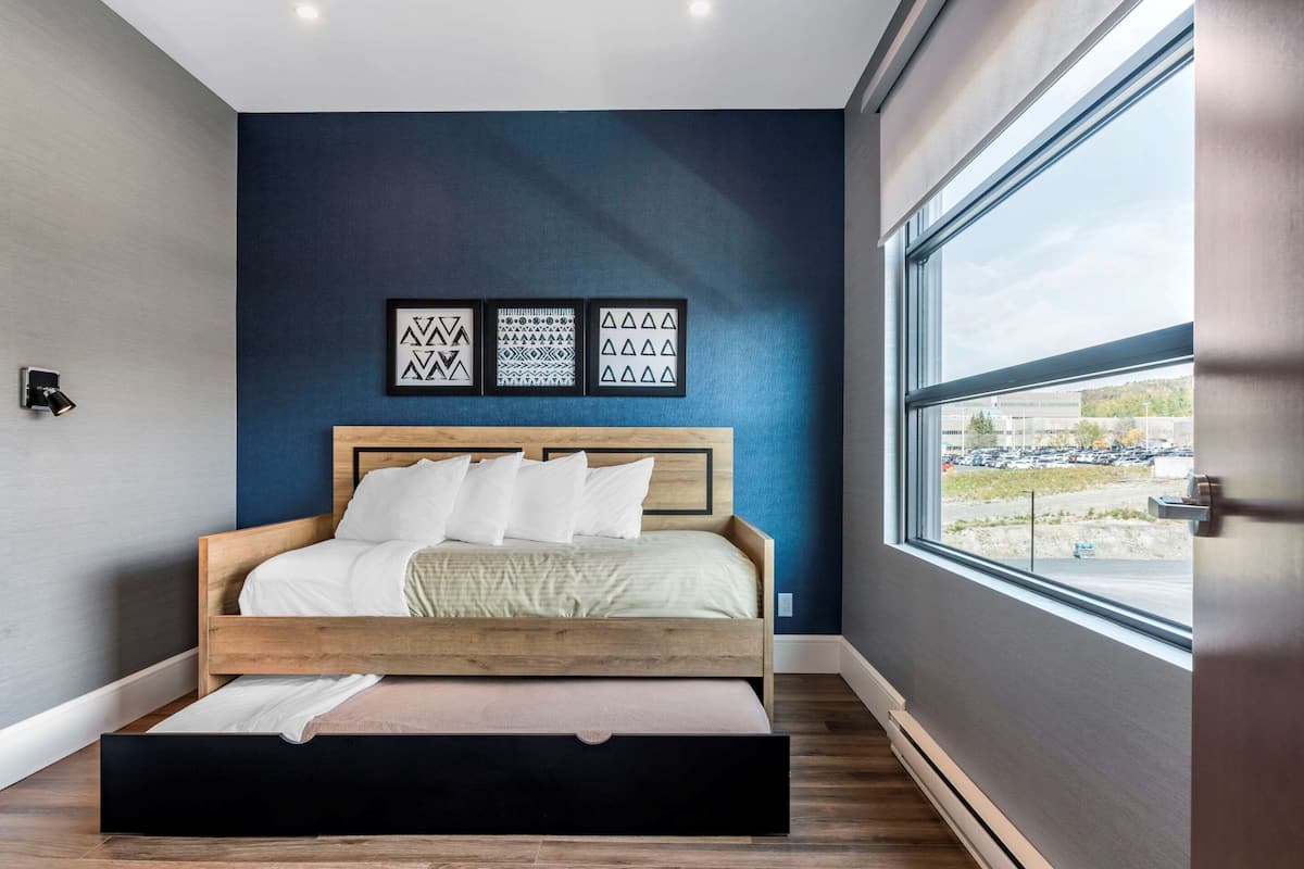 suite, multiple beds, non smoking | desk, soundproofing, iron/ironing board, free cots/infant beds