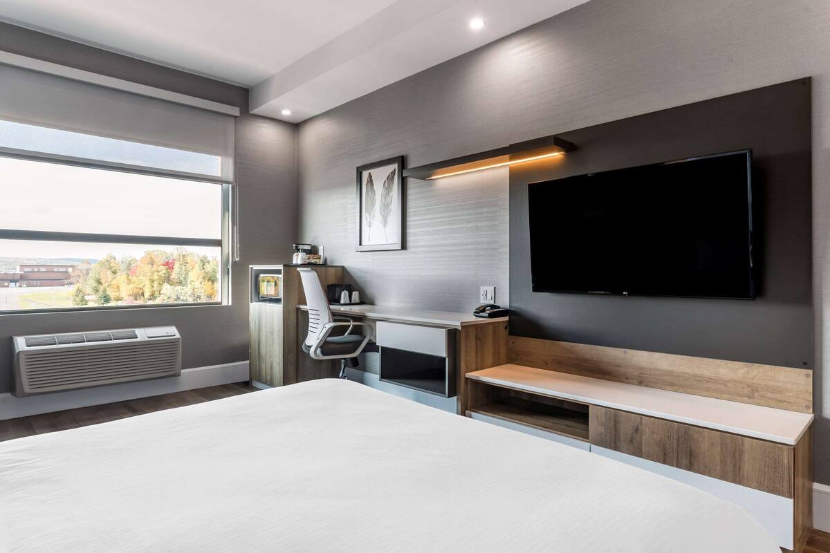 desk, soundproofing, iron/ironing board, free cots/infant beds