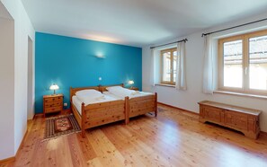 2 chambres, bureau, accès au Wi-Fi (inclus)