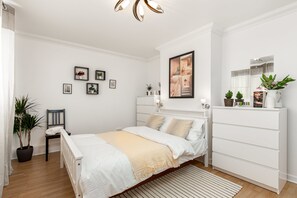 Deluxe Room (1) | Free WiFi, bed sheets - Astra House (London)