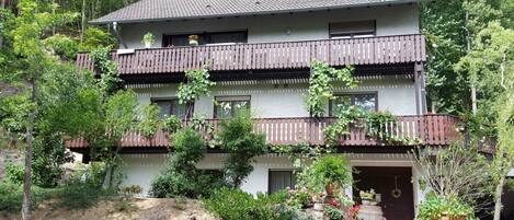 Fachada del alojamiento