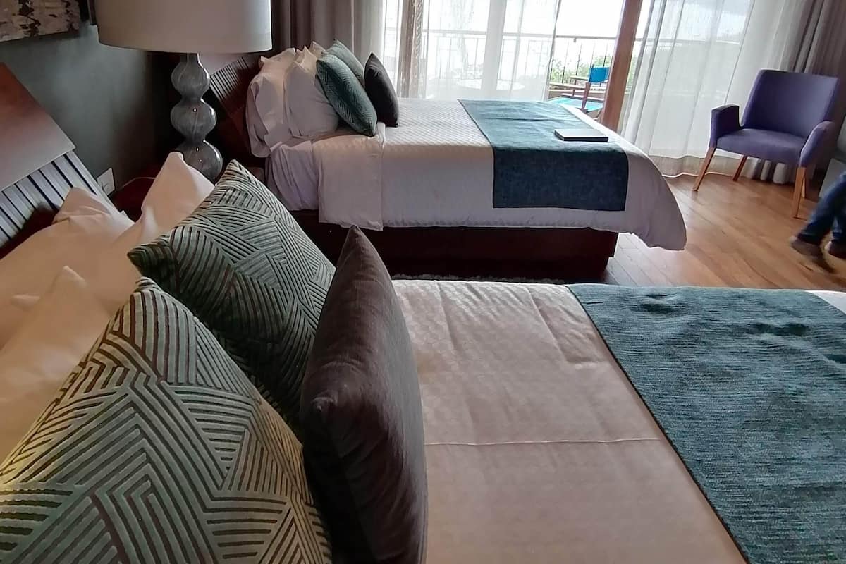 Deluxe Villa, 2 Double Beds | 1 bedroom, in-room safe, individually furnished, desk