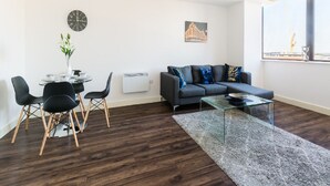 Luxury Apartment, Private Bathroom, City View (3rd Floor) | Lounge - KCS Luxury Apartment - Broad Street Birmingham (Birmingham)