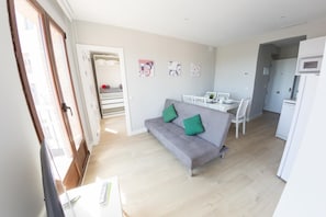 Living area - Centrally located apartment in Toledo D (Toledo)