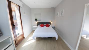 2 makuuhuonetta, vauvan matkasänky