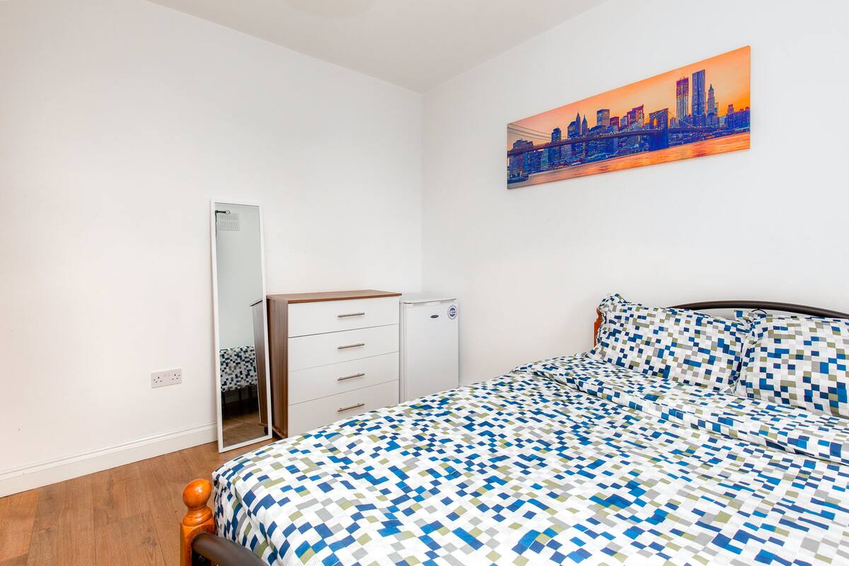 Iron/ironing board, free WiFi, individually decorated