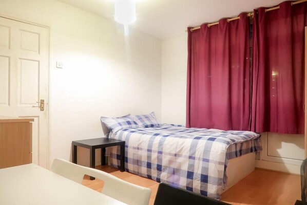 Double Room (Room 1) | Free WiFi