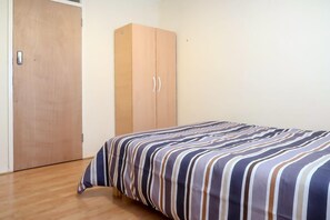 Decoración personalizada, muebles diferentes y wifi gratis 