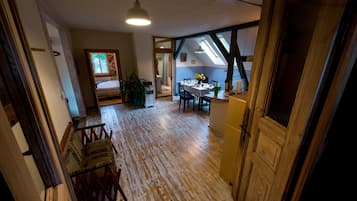 3 Schlafzimmer, Reisekinderbett, kostenloses WLAN, Bettwäsche