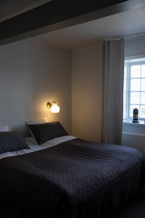 Signature Double Room | Free WiFi, bed sheets - Hotel Siemsens Gaard (Svaneke)