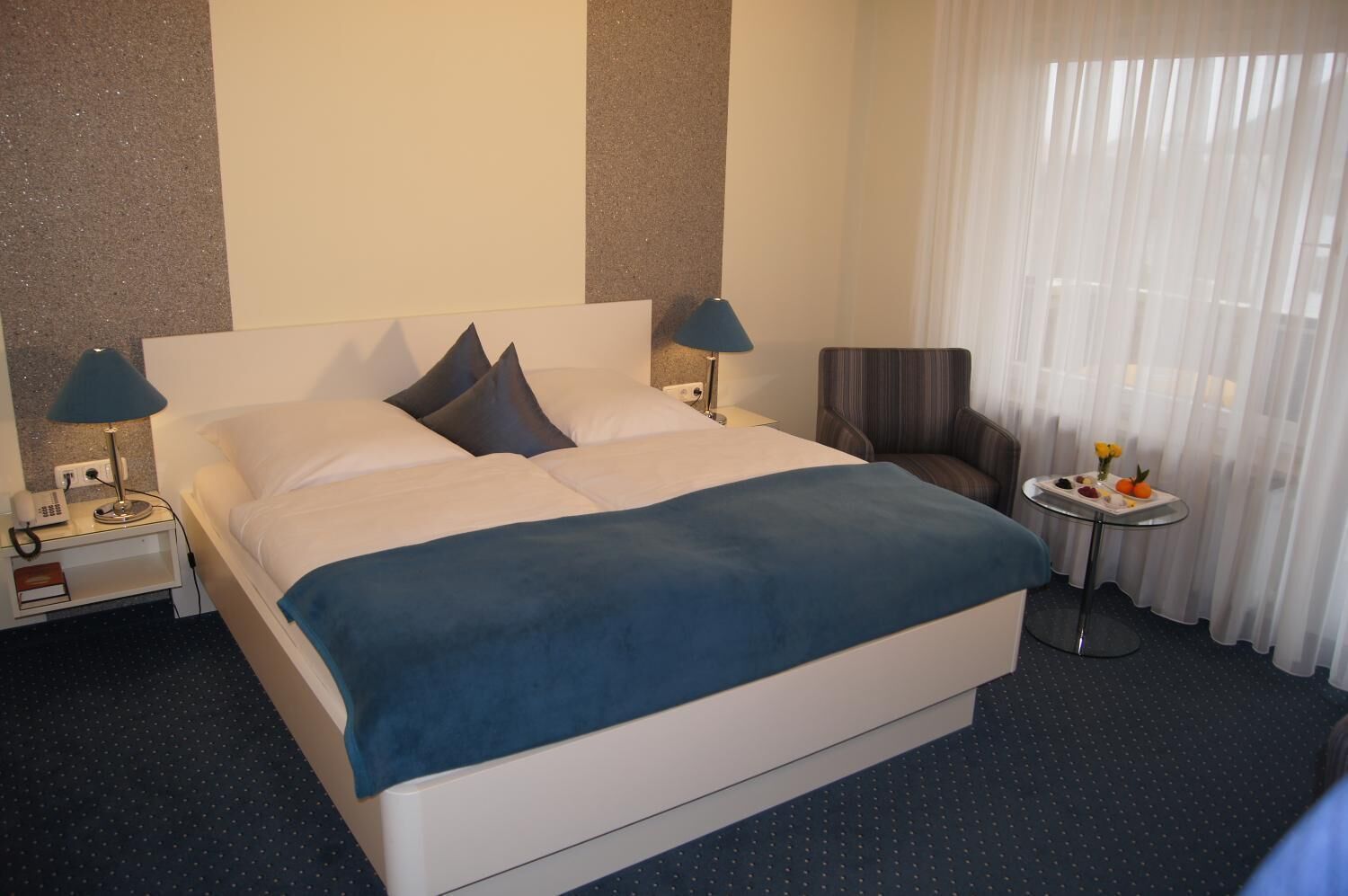 minibar, desk, free wifi, bed sheets