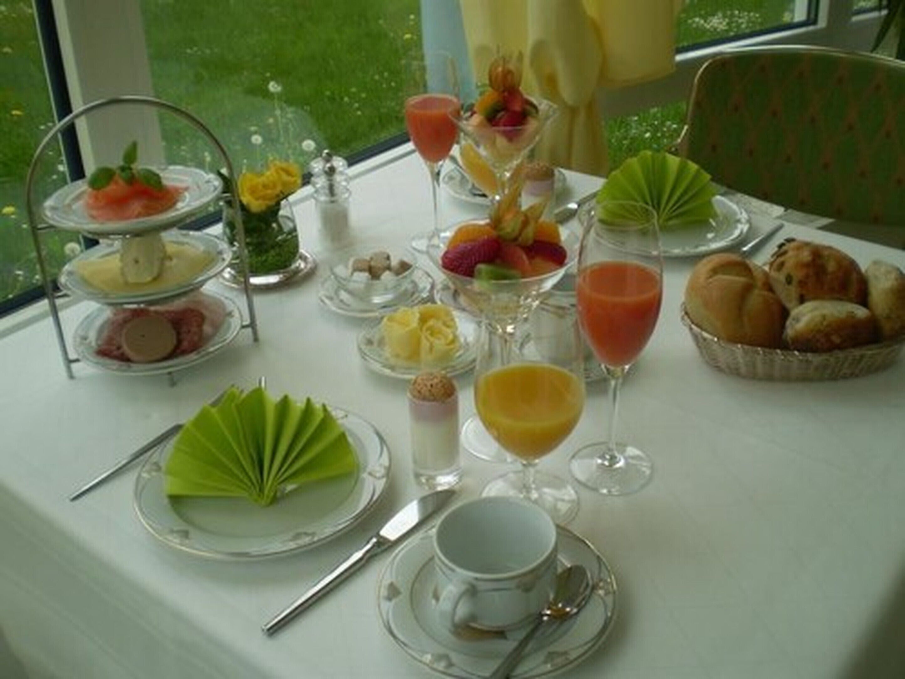 free daily continental breakfast