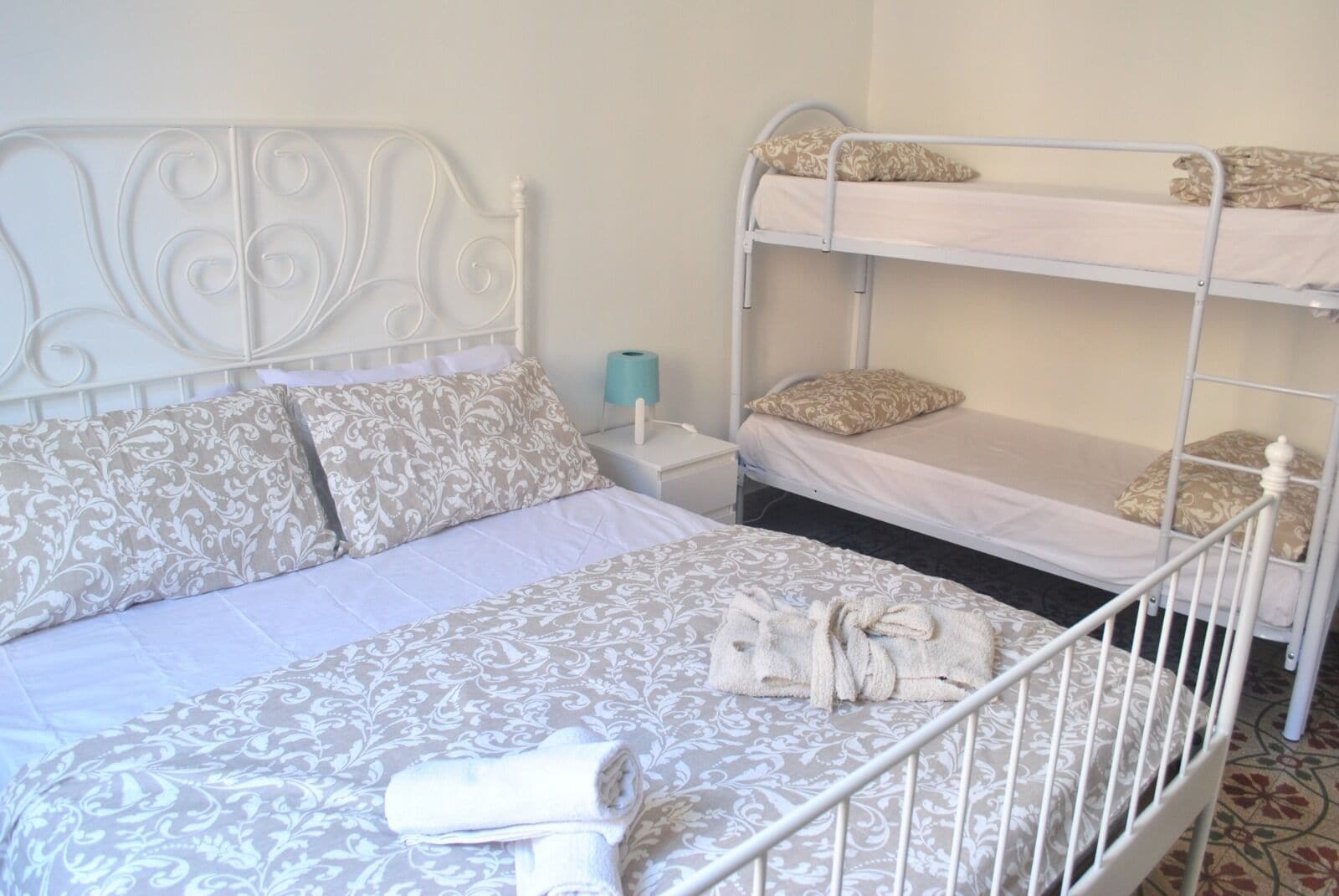 Foto - Sunrise Hostel & Rooms