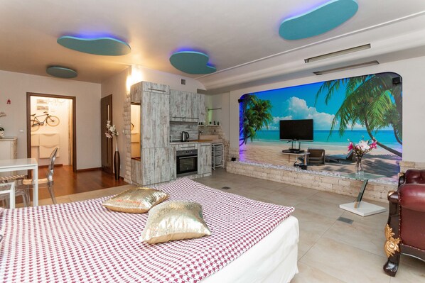 Deluxe Studio Suite | Individually decorated, individually furnished, desk, laptop workspace - VIP Apartments Oławska (Wroclaw)