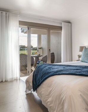 Senior Double Room | View from room - Oceans Boutique Guest House (Struisbaai)